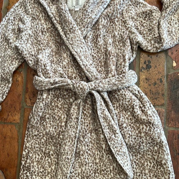 Oscar de la Renta leopard print fuzzy robe sz S/M - Picture 4 of 15